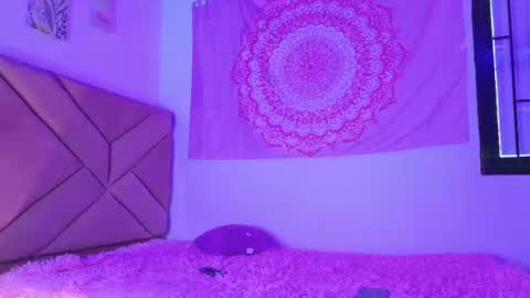 Eva Sin online show from July 16, 7:20 pm