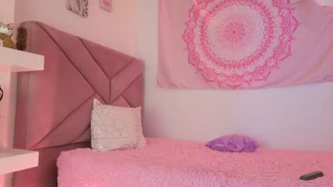 Eva Sin online show from July 23, 7:23 pm