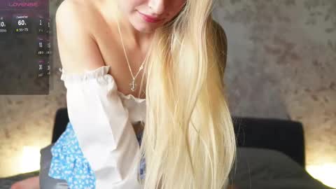 Snapshot of eva_vex chatting on February 12, 10:14 am Hello Im Eva online show from February 12, 10:14 am