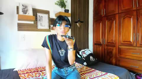Snapshot of evaa_campbell chatting on April 20, 2:31 pm Eva online show from April 20, 2:31 pm