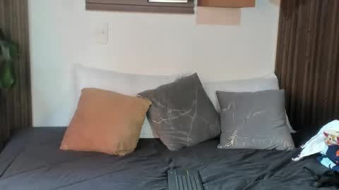 Snapshot of evaa_campbell chatting on May 11, 1:28 pm Eva online show from May 11, 1:28 pm