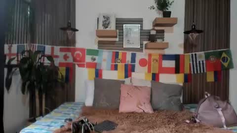 Snapshot of evaa_campbell chatting on July 12, 12:18 pm Eva online show from July 12, 12:18 pm