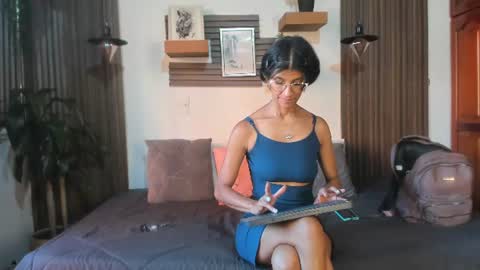 Snapshot of evaa_campbell chatting on July 14, 12:11 pm Eva online show from July 14, 12:11 pm