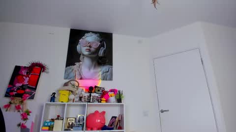 Snapshot of evaa_coy chatting on May 25, 12:11 pm Eva online show from May 25, 12:11 pm