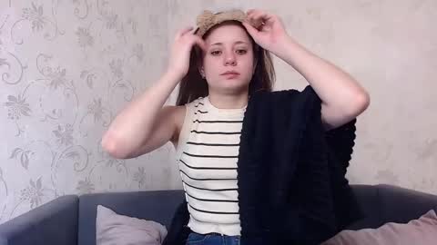 Snapshot of evaa_love_ chatting on November 3, 7:53 am Eva online show from November 3, 7:53 am