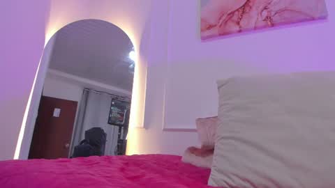 Snapshot of evaa_mills chatting on July 20, 7:49 pm Eva online show from July 20, 7:49 pm