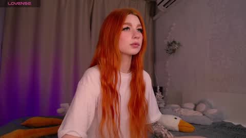 Snapshot of evaa_moonn_ chatting on December 25, 12:47 pm Eva online show from December 25, 12:47 pm