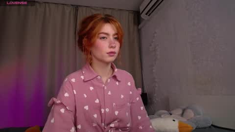 Snapshot of evaa_moonn_ chatting on October 14, 8:48 am Eva online show from October 14, 8:48 am