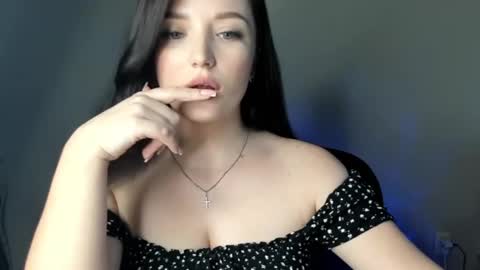 Snapshot of evaamillerr chatting on February 18, 2:59 pm Eva online show from February 18, 2:59 pm