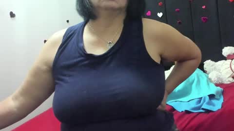 Snapshot of evaaross chatting on May 17, 9:44 pm Eva online show from May 17, 9:44 pm