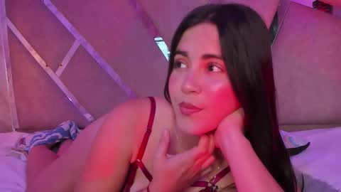 Snapshot of evabloom_ chatting on November 21, 10:08 pm EvaBloom online show from November 21, 10:08 pm