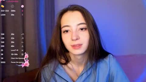 evabradly online show from November 5, 6:41 pm