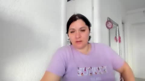 Snapshot of evadiana8484 chatting on February 1, 10:03 am evadiana8484 online show from February 1, 10:03 am