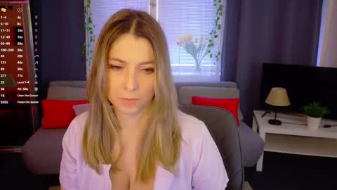 Snapshot of evafolverr chatting on March 13, 8:54 am Eva online show from March 13, 8:54 am