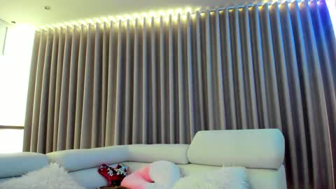 Snapshot of evagomez chatting on September 30, 7:41 pm Eva Gomez online show from September 30, 7:41 pm