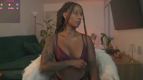 evajacksss_ online show from May 20, 8:26 pm