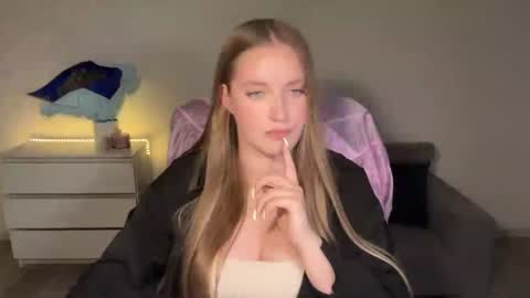 Eva online show from July 14, 9:53 pm