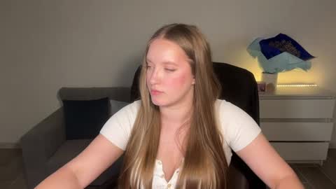 Eva online show from August 5, 10:33 pm