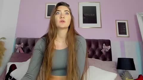 Snapshot of evalaniss chatting on January 2, 6:18 am Eva online show from January 2, 6:18 am