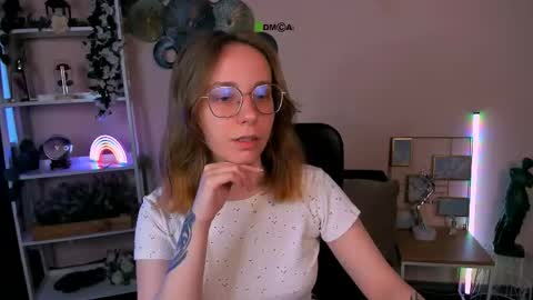 Snapshot of evalora_vei chatting on May 19, 5:58 am evalora online show from May 19, 5:58 am