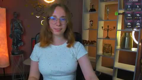 Snapshot of evalora_vei chatting on June 12, 6:01 am evalora online show from June 12, 6:01 am