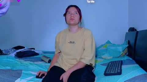 Snapshot of evaluna_02 chatting on June 12, 11:42 am evaluna_02 online show from June 12, 11:42 am