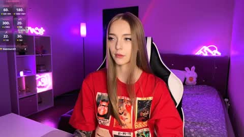 Eva online show from May 30, 2:36 pm