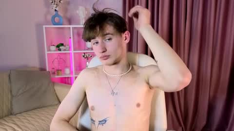 Evan online show from March 2, 8:48 pm