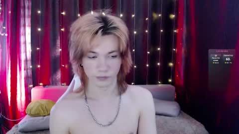 Snapshot of evan_reinhart chatting on April 5, 6:10 am evan_reinhart online show from April 5, 6:10 am