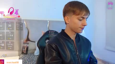 evan_tay online show from March 25, 3:01 am
