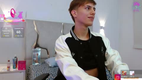 evan_tay online show from March 31, 3:19 am