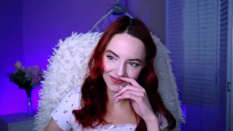 Snapshot of evanellson chatting on October 6, 8:34 am Eva online show from October 6, 8:34 am