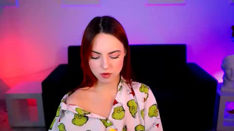 Eva  online show from December 20, 6:37 pm