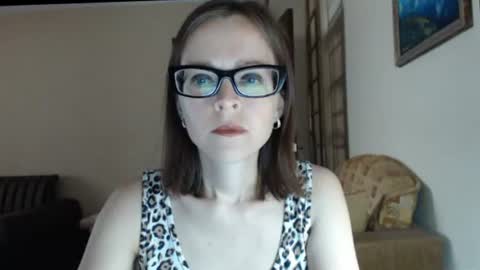 Snapshot of evangeline06 chatting on June 23, 8:12 am YourMistress online show from June 23, 8:12 am