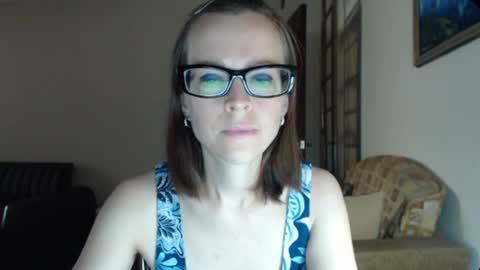 Snapshot of evangeline06 chatting on July 9, 9:02 am YourMistress online show from July 9, 9:02 am