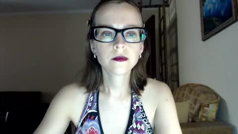Snapshot of evangeline06 chatting on July 23, 8:56 am YourMistress online show from July 23, 8:56 am