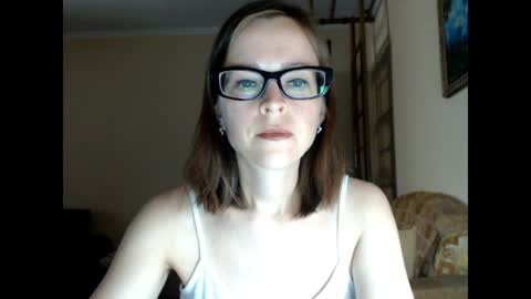Snapshot of evangeline06 chatting on August 3, 9:04 am YourMistress online show from August 3, 9:04 am