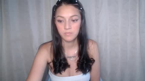 Snapshot of evangeline_petite chatting on June 11, 11:36 pm eva online show from June 11, 11:36 pm