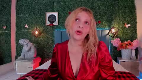  Evangelyne  online show from March 7, 7:33 pm