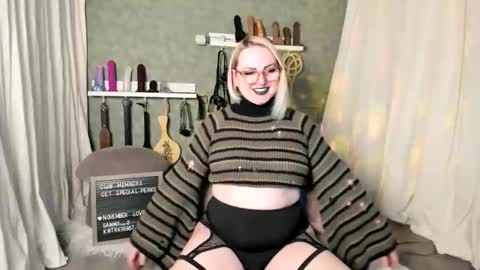 Evan Harlowe online show from December 13, 11:21 pm