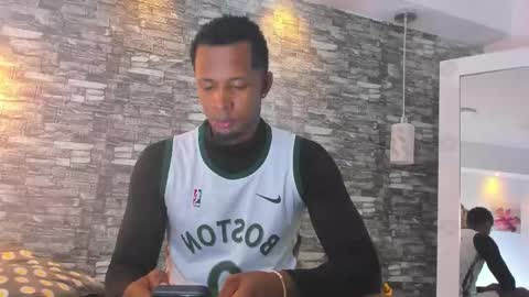 Snapshot of evans_jhones chatting on September 17, 2:46 am EVANS online show from September 17, 2:46 am