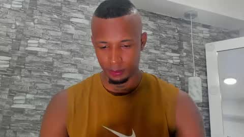 Snapshot of evans_jhones chatting on September 25, 8:34 pm EVANS online show from September 25, 8:34 pm