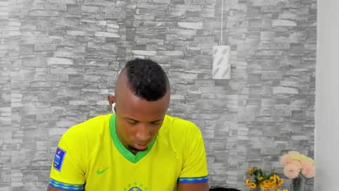 Snapshot of evans_jhones chatting on October 6, 8:50 pm EVANS online show from October 6, 8:50 pm