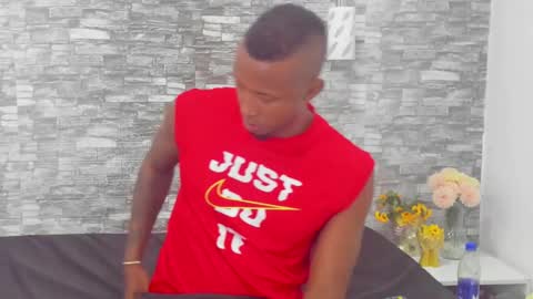 Snapshot of evans_jhones chatting on October 8, 11:13 pm EVANS online show from October 8, 11:13 pm