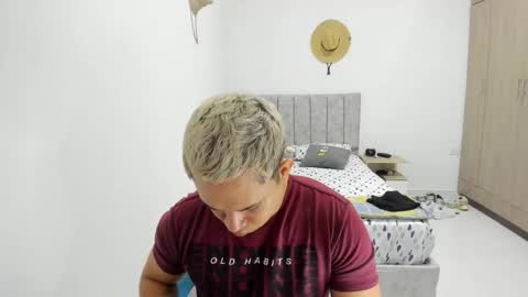 Evan online show from May 25, 8:31 am