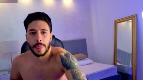 E V A N S online show from March 2, 11:44 pm