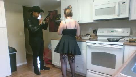 evanschris2048 online show from March 3, 6:12 pm