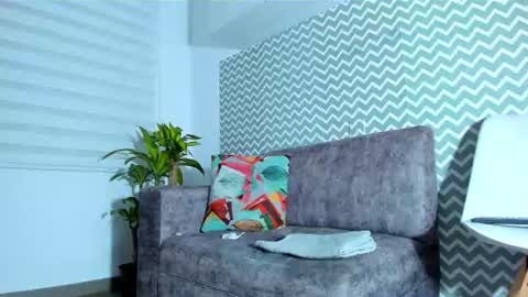 Snapshot of evapalmer_1 chatting on July 25, 8:12 am evapalmer_1 online show from July 25, 8:12 am
