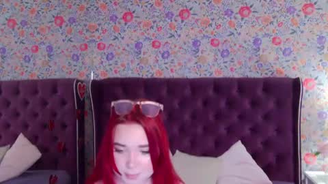 Snapshot of evapeachh chatting on May 25, 2:50 am Eva online show from May 25, 2:50 am