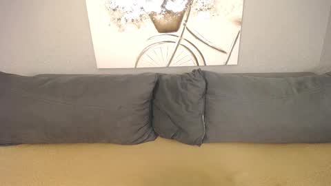 Snapshot of evarey_ chatting on September 16, 4:13 am Adelina online show from September 16, 4:13 am